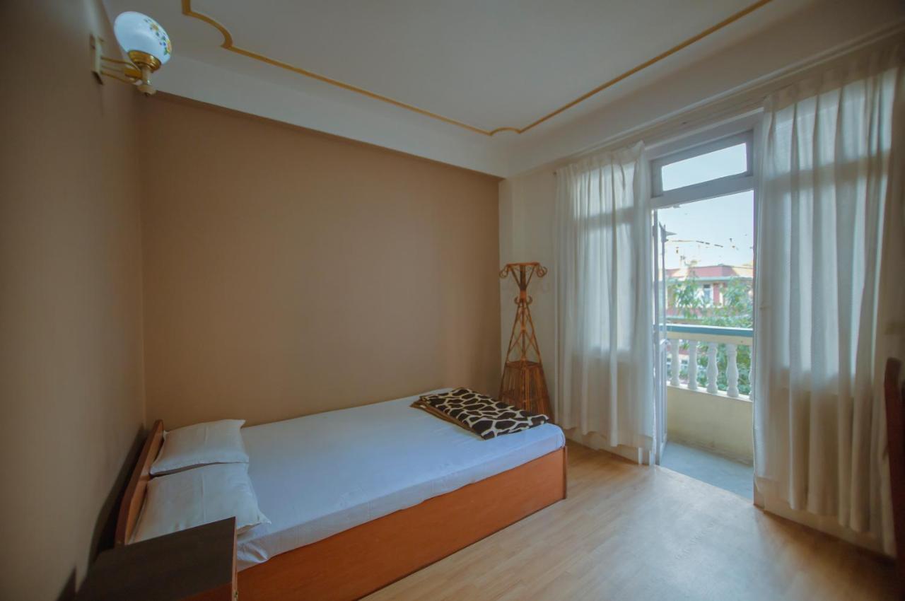 Hotel Triratna Katmandu Dış mekan fotoğraf